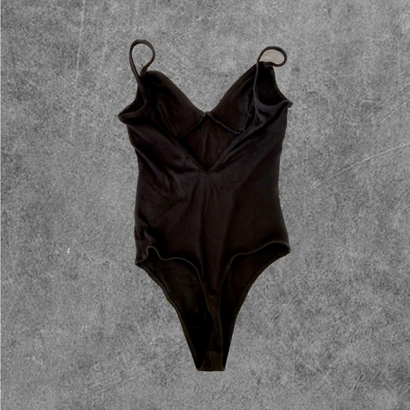 Wilfred Aritzia ribbed bodysuit - Picture 2 of 3